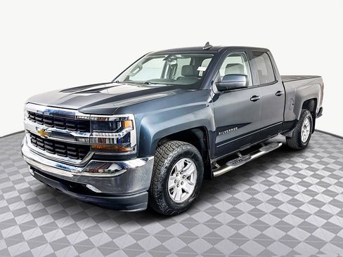 Used 2018 Chevrolet Silverado 1500 LT image 4
