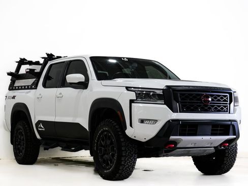 Used 2022 Nissan Frontier PRO-4X w/ Pro-4X Premium Package image 1