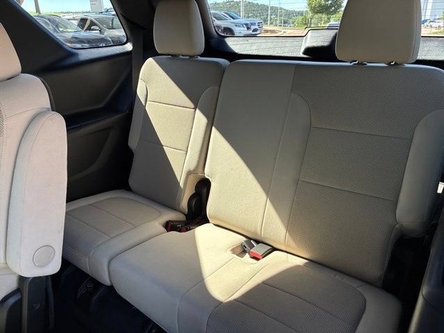 Used 2022 Chevrolet Traverse LT AWD/4WD image 24