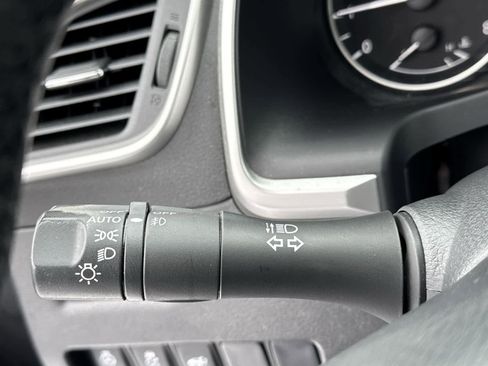 Used 2018 Nissan Murano SL w/ Moonroof Package image 23