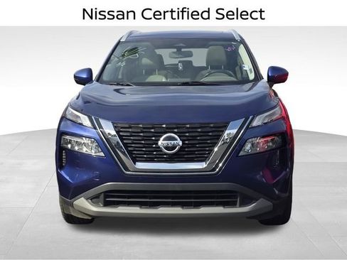 Certified 2021 Nissan Rogue SV w/ Premium Package image 2