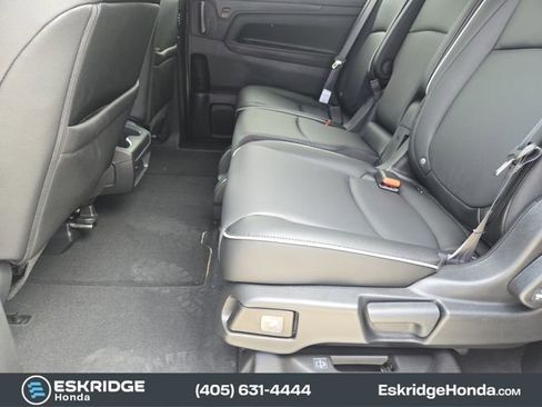 New 2026 Honda Odyssey Touring image 23