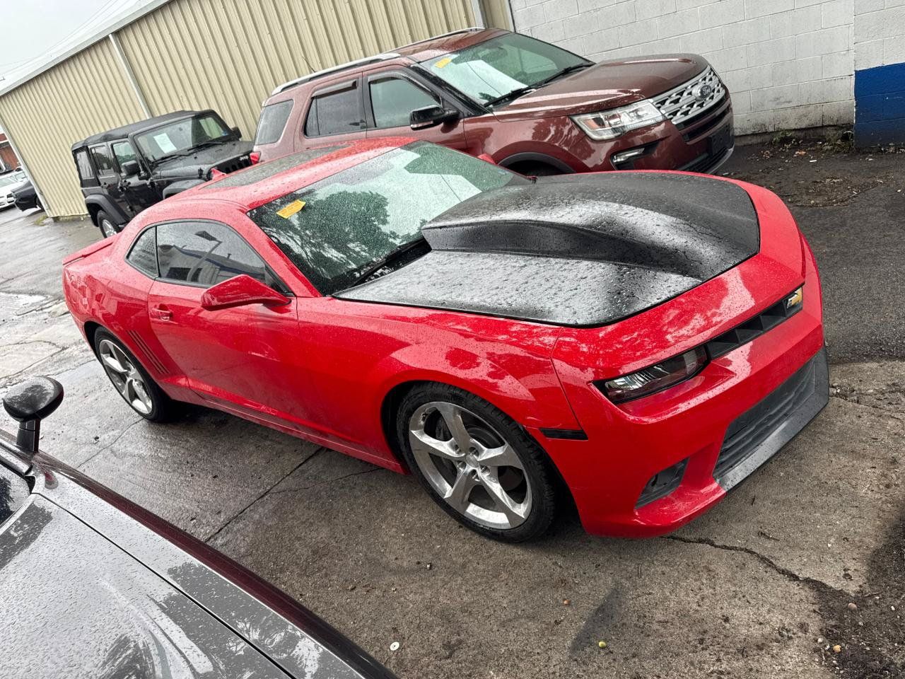 Used 2014 Chevrolet Camaro SS w/ RS Package RWD image 2