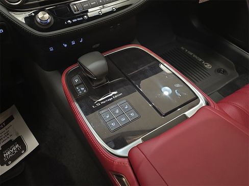 New 2026 Lexus LS 500 AWD image 25