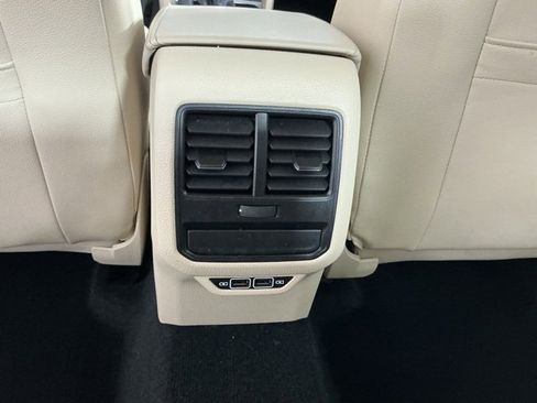 Used 2019 Volkswagen Passat 2.0T Wolfsburg image 39