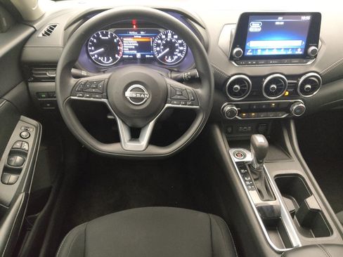 Used 2024 Nissan Sentra SV FWD image 22