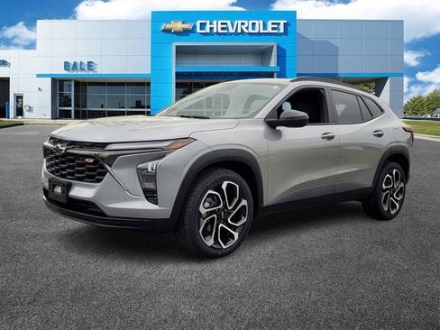 Used 2024 Chevrolet Trax RS w/ Sunroof Package image 7