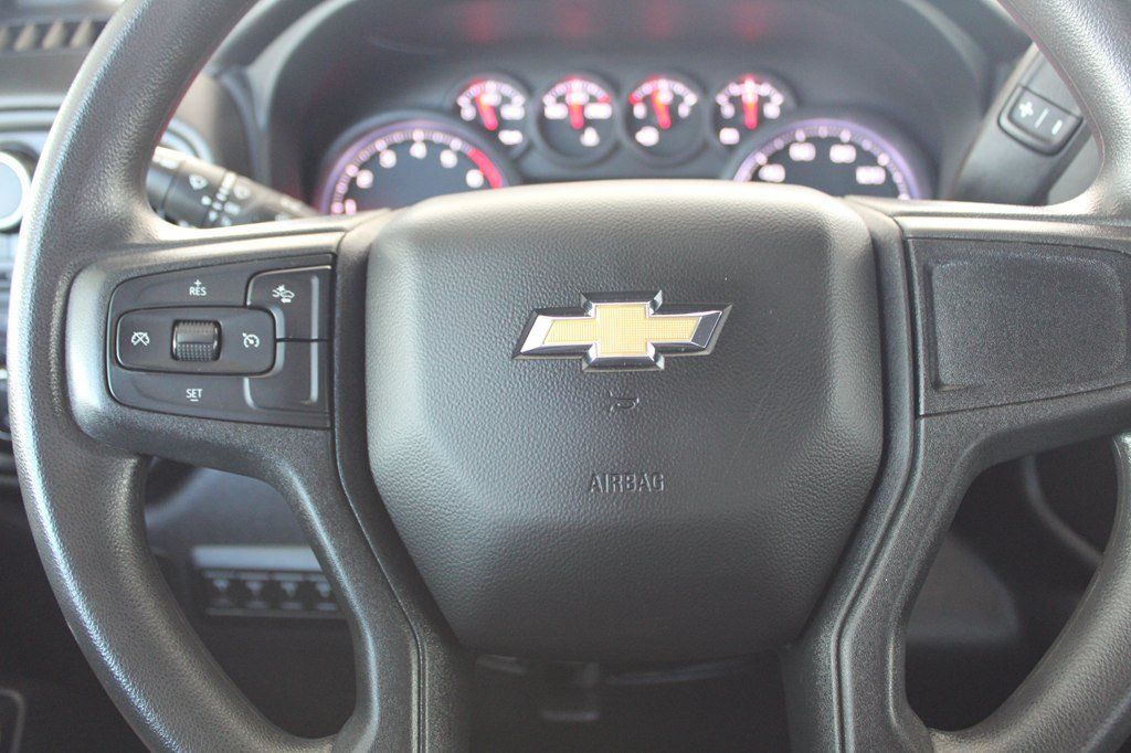 Used 2025 Chevrolet Silverado 2500 Custom w/ Custom Convenience Package AWD/4WD image 24
