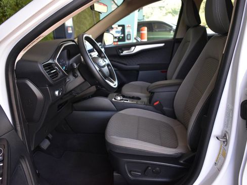 Used 2020 Ford Escape SE FWD image 7
