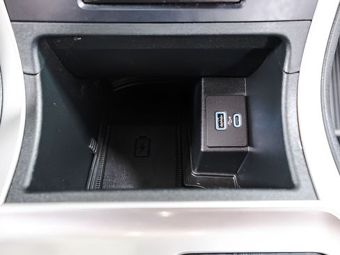 Used 2024 Ford Edge SEL w/ Convenience Package AWD/4WD image 19