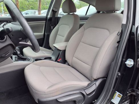 Used 2019 Hyundai Elantra Value Edition w/ Cargo Package image 6