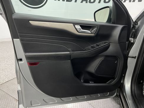Used 2022 Ford Escape SEL AWD/4WD image 13