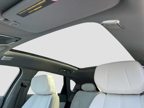 New 2026 Cadillac Optiq Sport 1 w/ LPO, Floor Liner Package AWD/4WD image 22