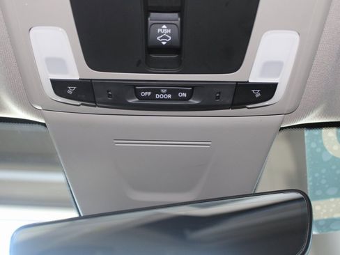 Used 2023 Honda Civic Touring image 41