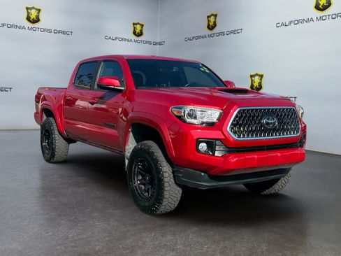 Used 2019 Toyota Tacoma TRD Sport w/ Technology Package AWD/4WD image 7