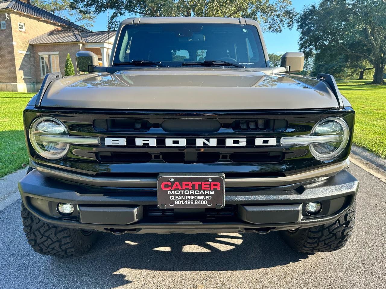 Used 2025 Ford Bronco Outer Banks AWD/4WD image 2