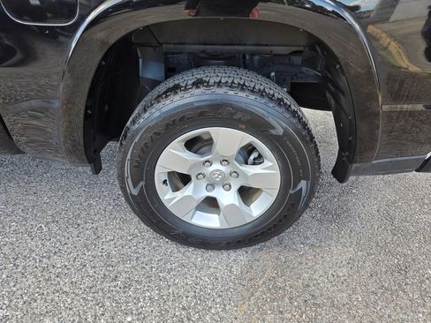 Used 2025 RAM 1500 Big Horn RWD image 24