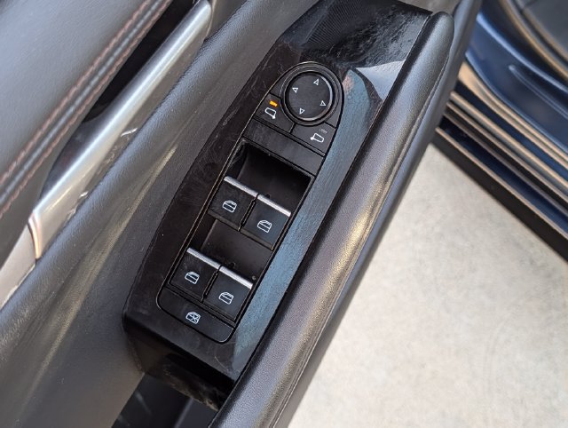 Used 2025 MAZDA MAZDA3 s FWD image 16