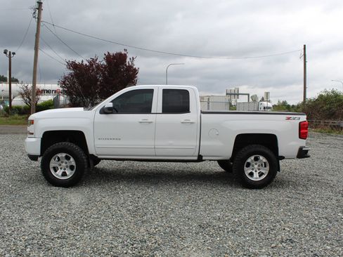 Used 2018 Chevrolet Silverado 1500 LT w/ All Star Edition AWD/4WD image 4