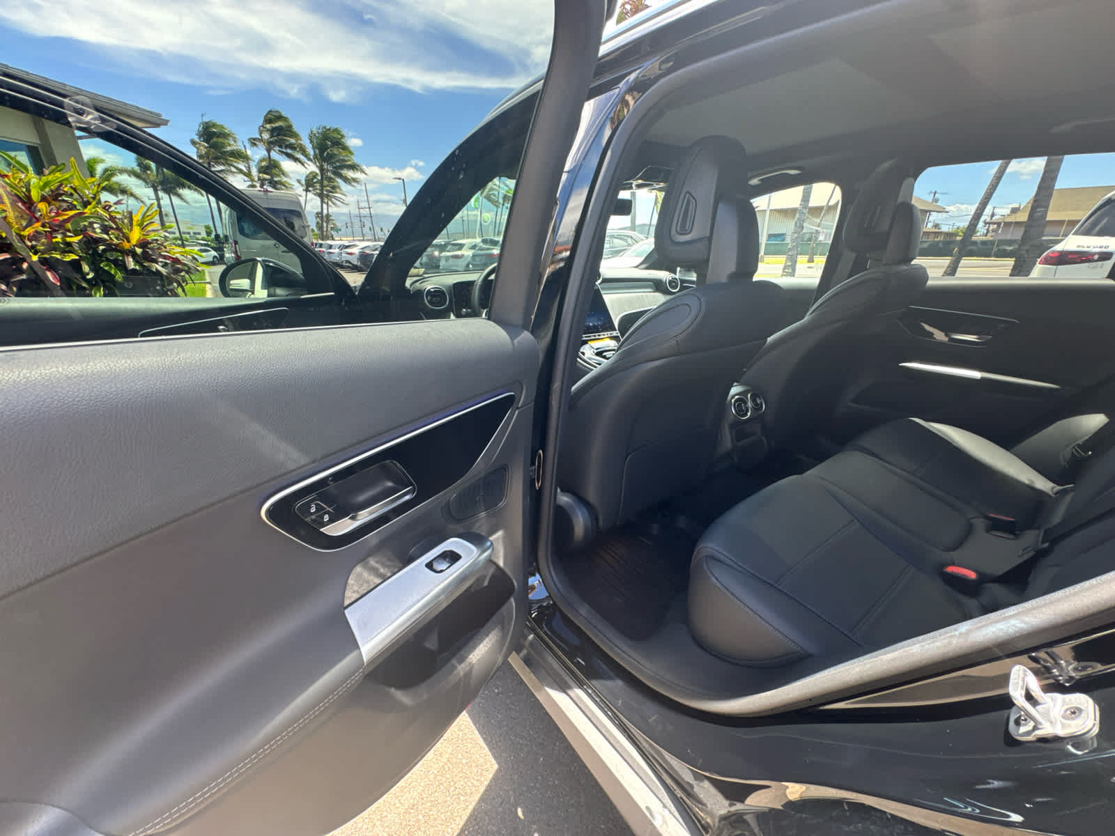 Used 2026 Mercedes-Benz GLC 300 image 18