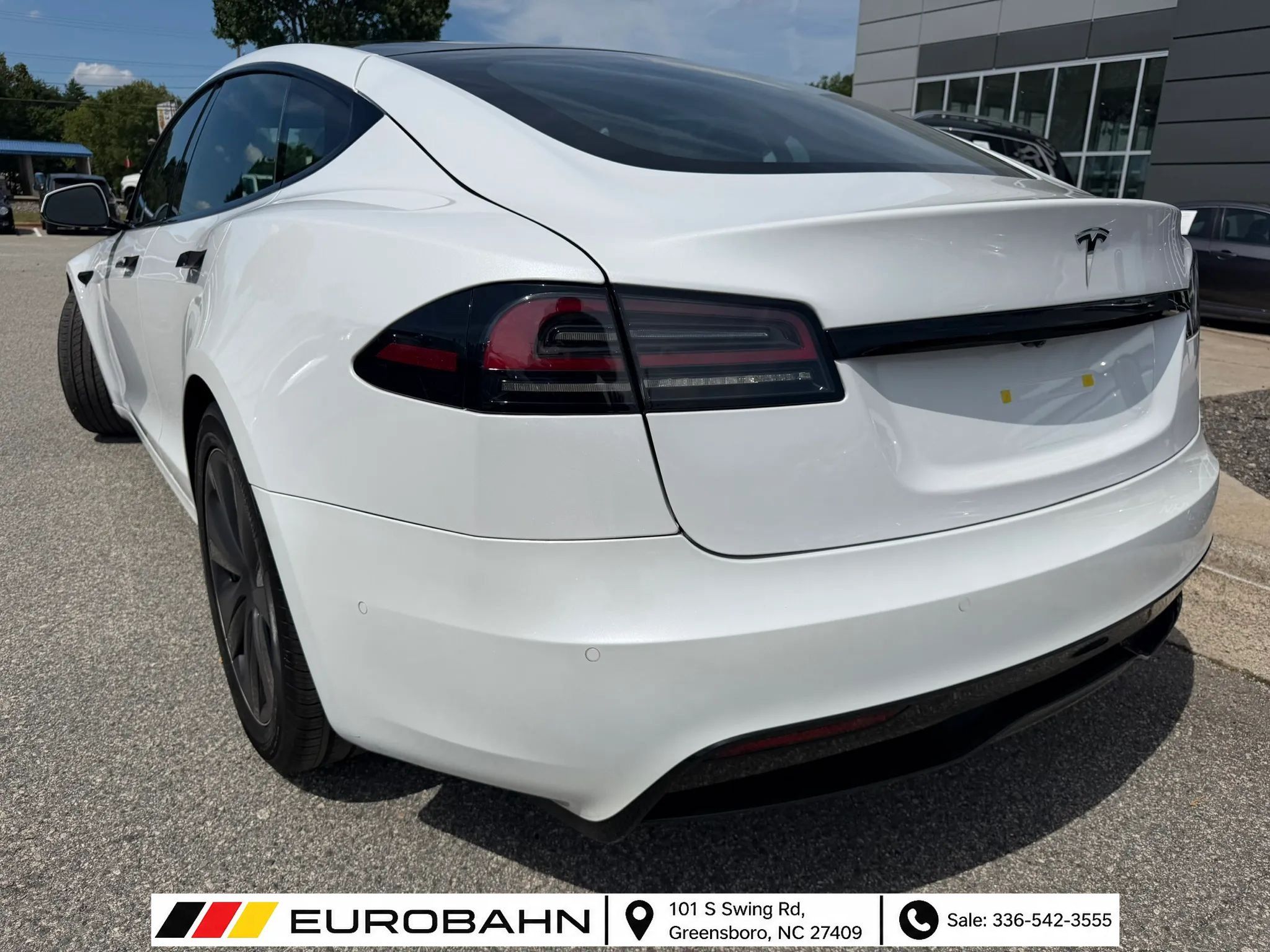 Used 2023 Tesla Model S AWD/4WD image 3