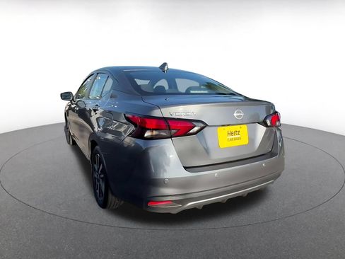 Used 2025 Nissan Versa SV FWD image 9