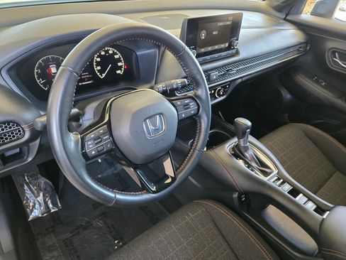 Certified 2025 Honda HR-V Sport image 12