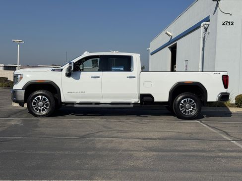 Used 2023 GMC Sierra 3500 SLT w/ SLT Preferred Package image 4