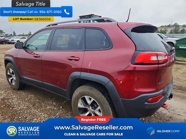 Used 2014 Jeep Cherokee Trailhawk w/ Leather Interior Group AWD/4WD image 3