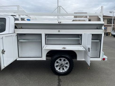 Used 2021 Ford F350 XLT image 29