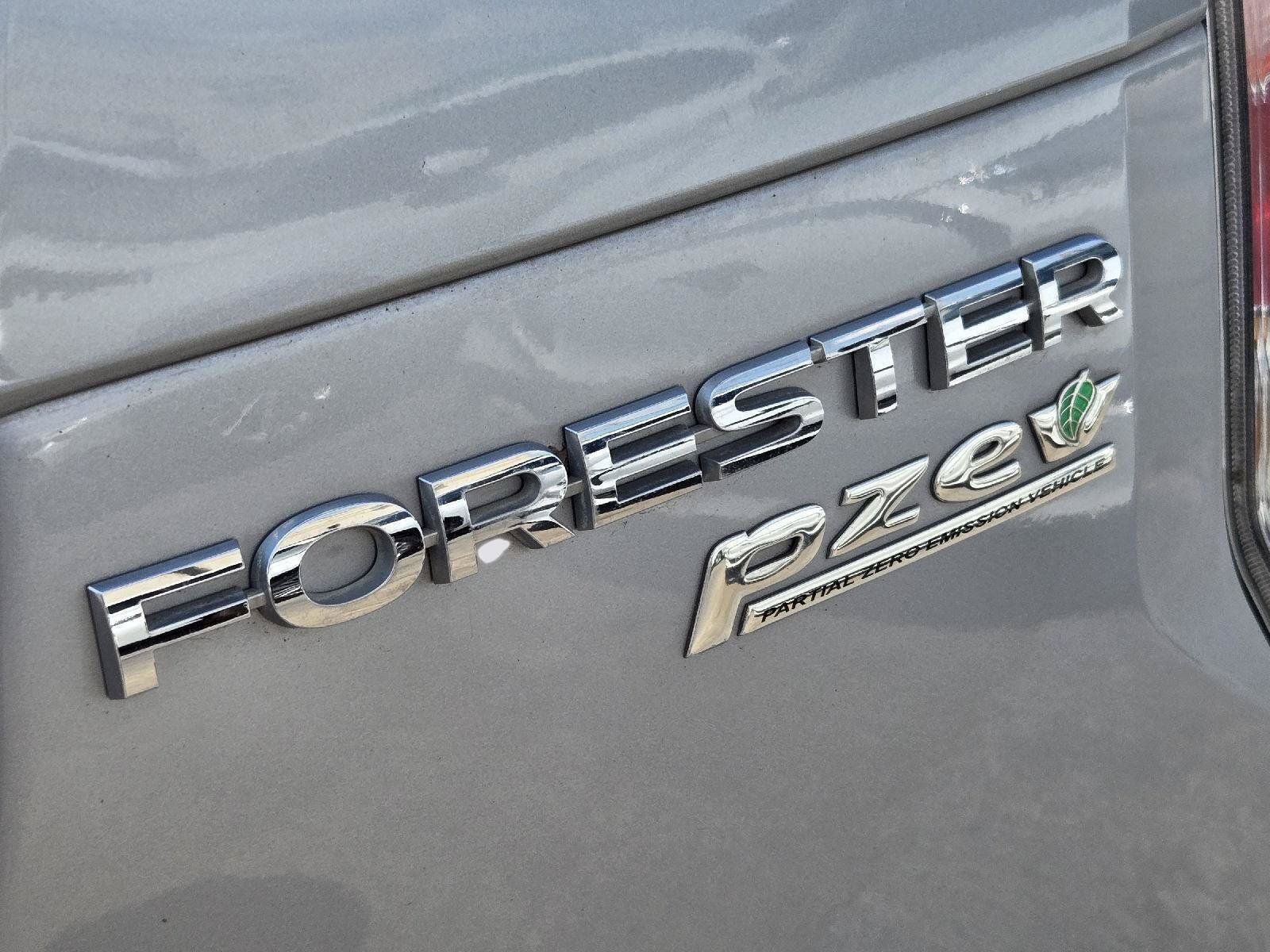 Used 2017 Subaru Forester 2.5i Premium AWD/4WD image 11