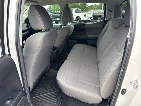 Used 2023 Toyota Tacoma SR AWD/4WD image 13