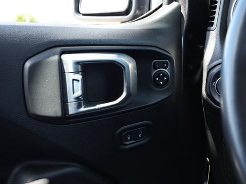 Used 2020 Jeep Wrangler Sport AWD/4WD image 19