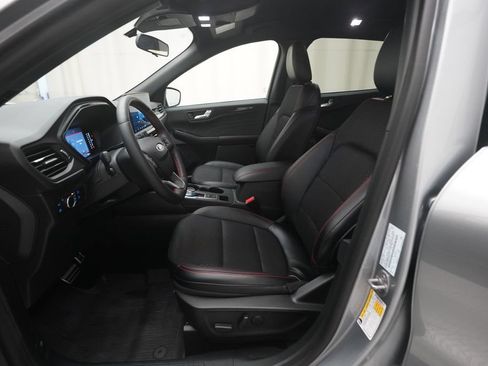 Used 2024 Ford Escape ST-Line w/ Equipment Group 301A FWD image 8