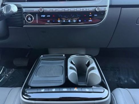 Used 2025 Hyundai Ioniq 5 SEL image 29