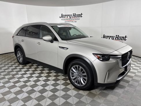 Used 2024 MAZDA CX-90 Plug-In Hybrid w/ Preferred AWD/4WD image 3