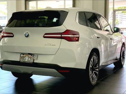 Used 2025 BMW X3 xDrive30i AWD/4WD image 6