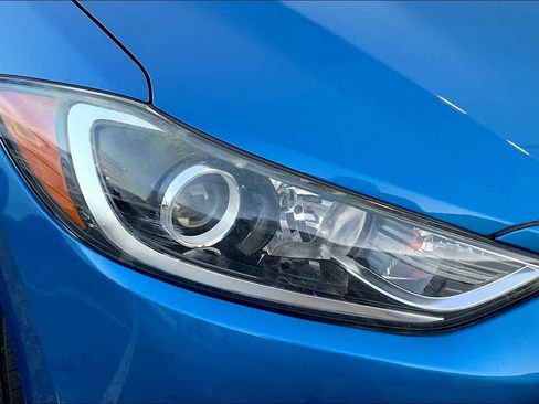 Used 2018 Hyundai Elantra Value Edition image 25