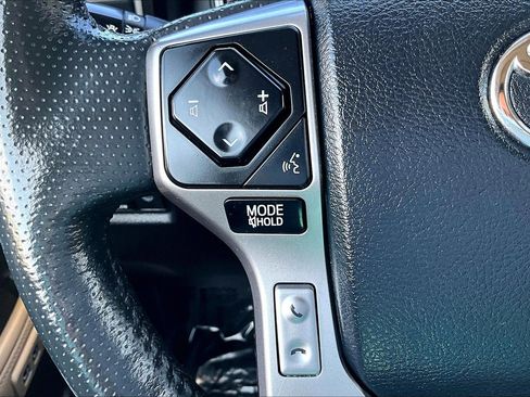 Used 2023 Toyota 4Runner Limited AWD/4WD image 17