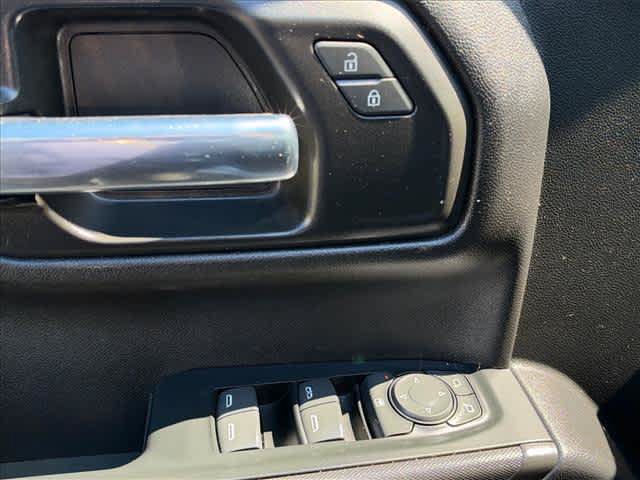Used 2023 Chevrolet Silverado 1500 Custom AWD/4WD image 16