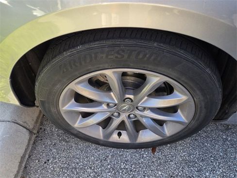 Used 2023 Acura TLX image 10