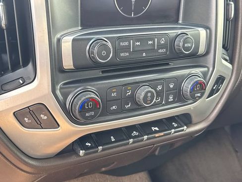 Used 2014 GMC Sierra 1500 SLT w/ SLT Crew Cab Value Package AWD/4WD image 23