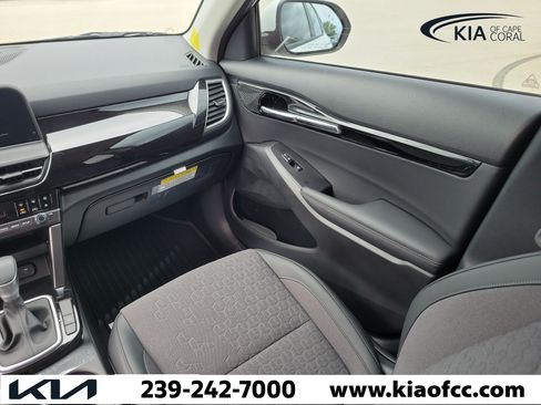 New 2026 Kia Seltos S FWD image 16