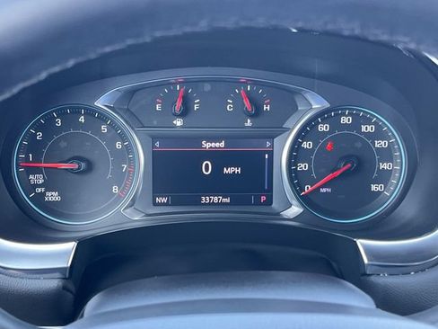 Certified 2023 Chevrolet Traverse LT FWD image 38