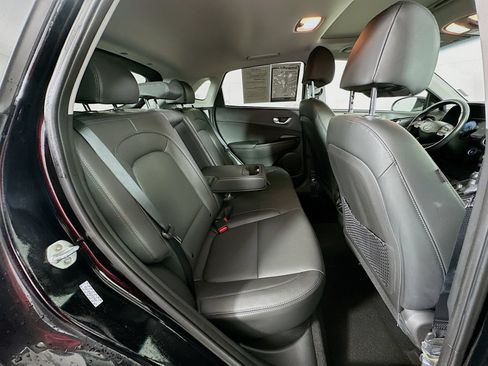 Used 2023 Hyundai Kona Limited AWD/4WD image 25