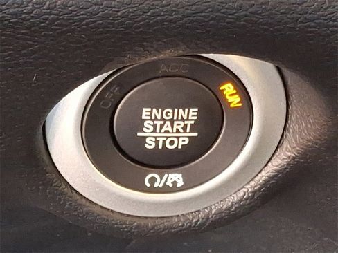 New 2026 Chrysler Voyager LX image 15