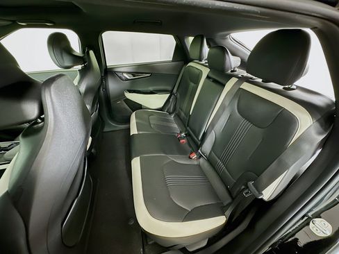 Used 2024 Kia EV6 GT-Line AWD/4WD image 28