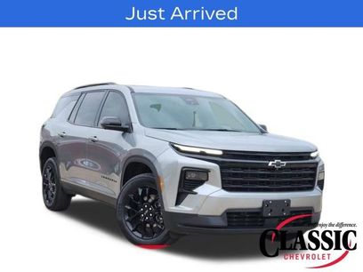 Used 2024 Chevrolet Traverse LT w/ Enhanced Driving Package