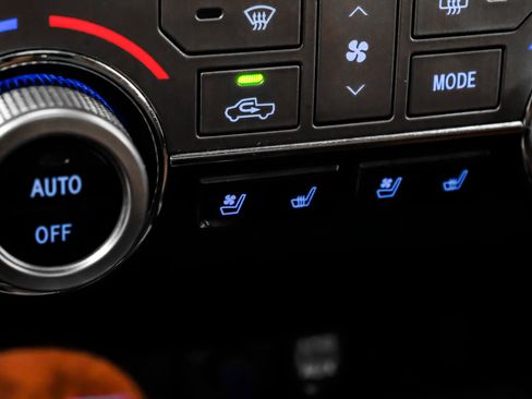 Used 2017 Toyota Tundra 1794 Edition image 37