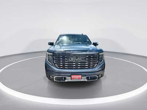 Used 2024 GMC Sierra 1500 Denali Ultimate AWD/4WD image 3